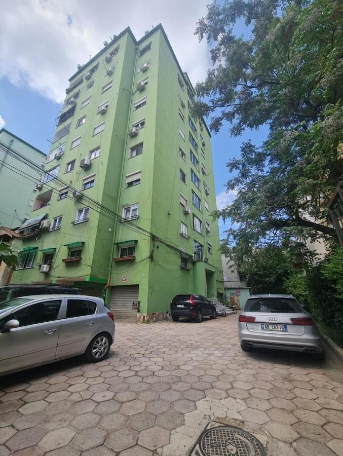 2E Apartment Myslym Shyri 地拉那 外观 照片